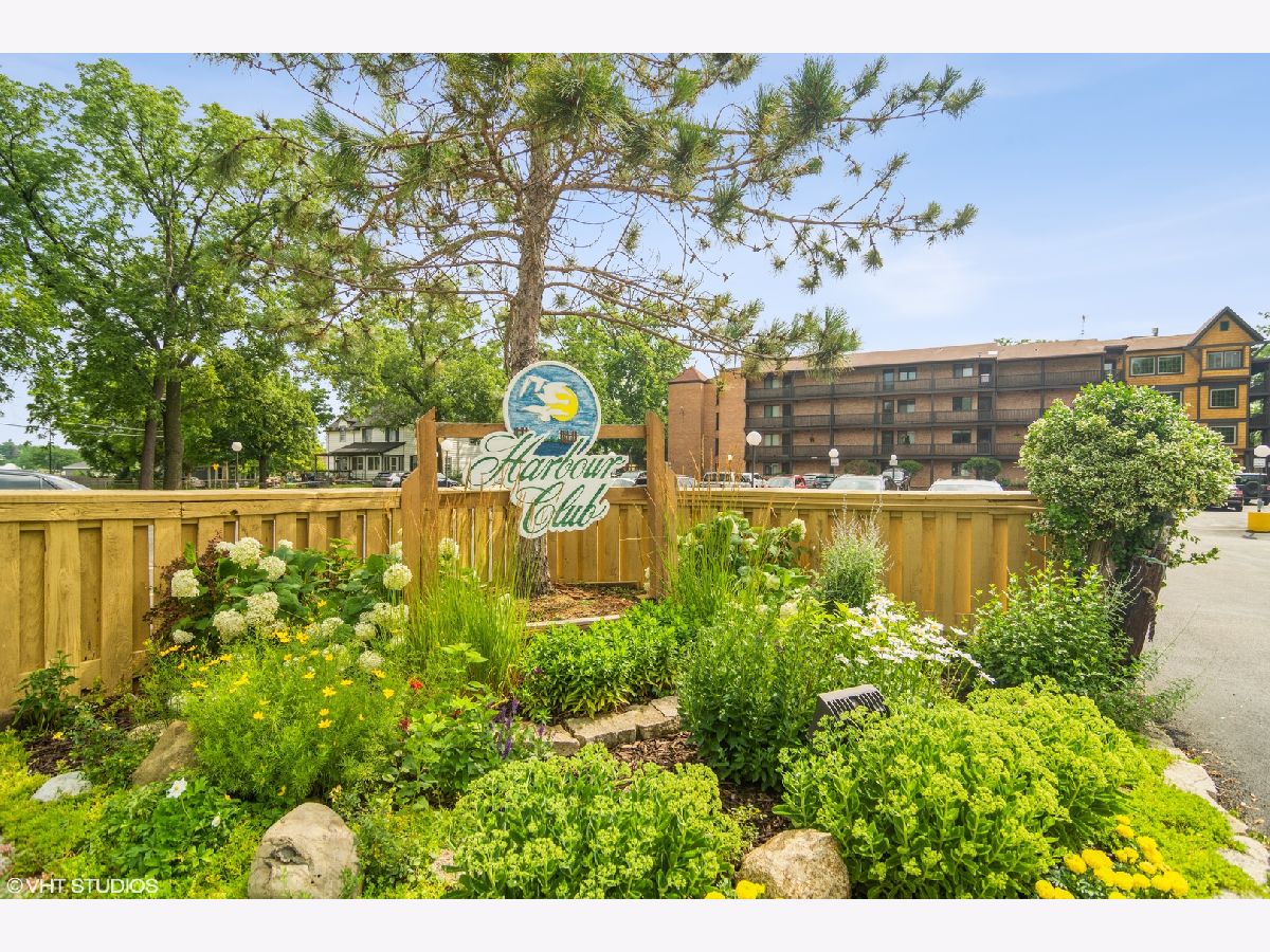 Harbour Club Wauconda IL, Condominiums For Sale & For Rent Sadie