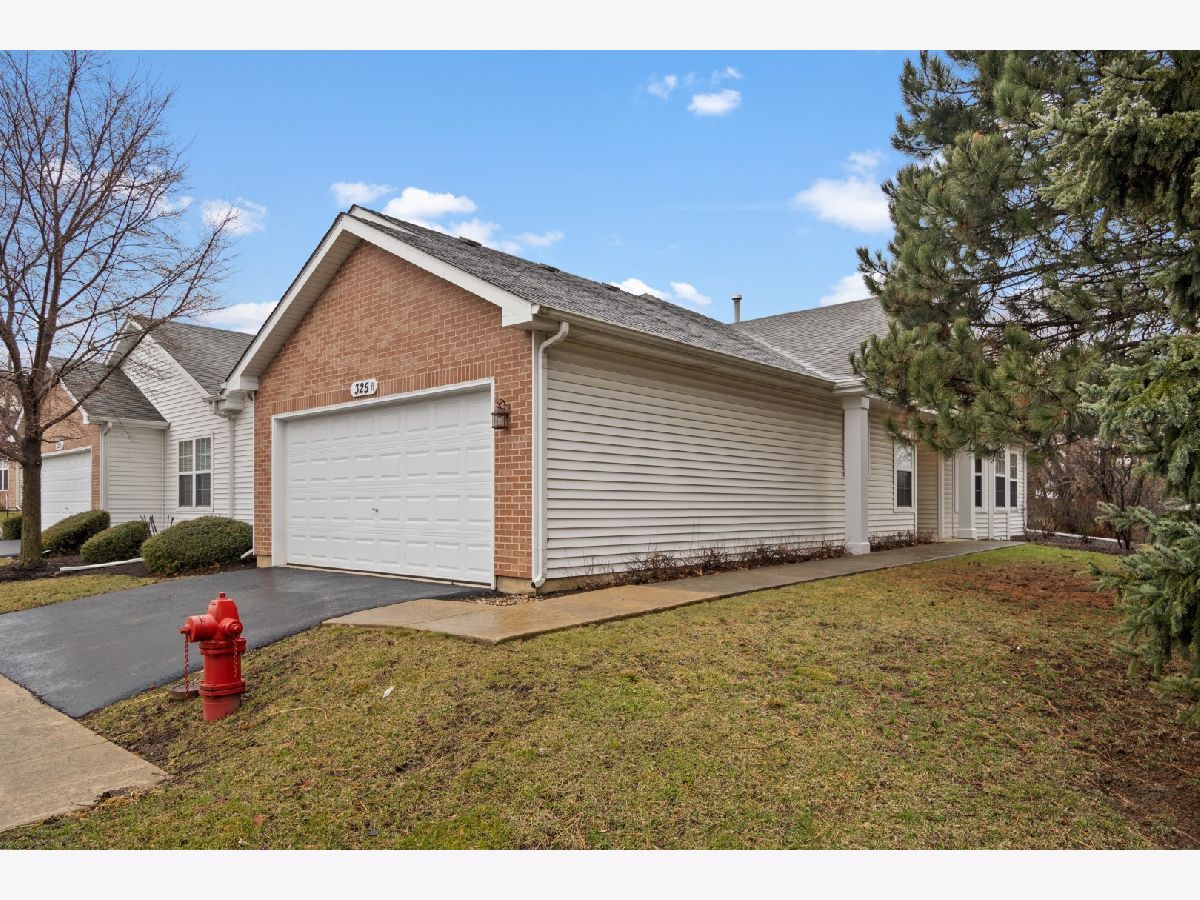 Townhomes Sold Waterford Place Sugar Grove Illinois, 325 Capitol