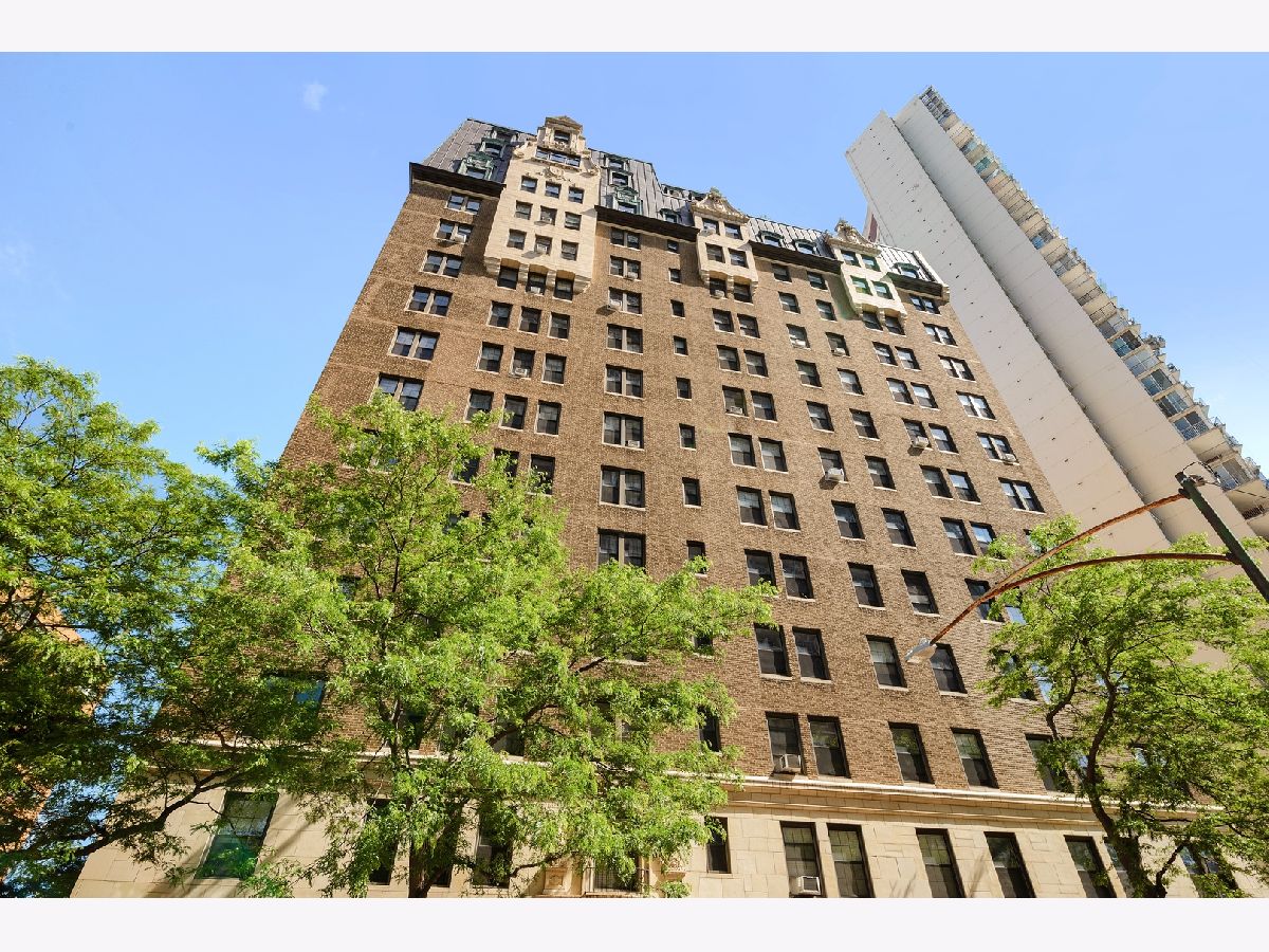 Condominiums Sold Park Edgewater Chicago Illinois, 6101 Sheridan