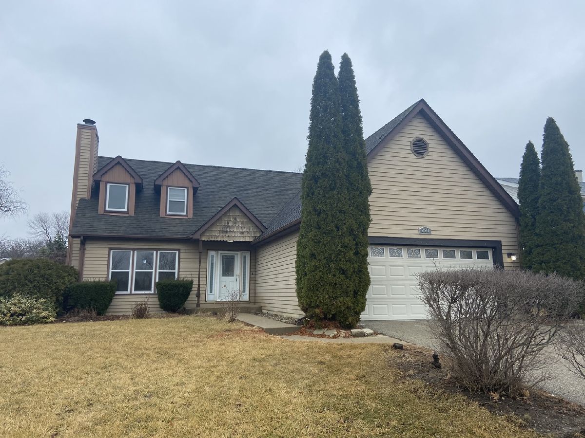 Homes Sold Americana Heights Lindenhurst Illinois, 881 Jefferson