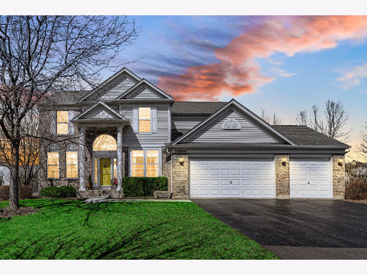 Homes Sold Stratton Oaks Lake Villa Illinois, 18846 Chatham