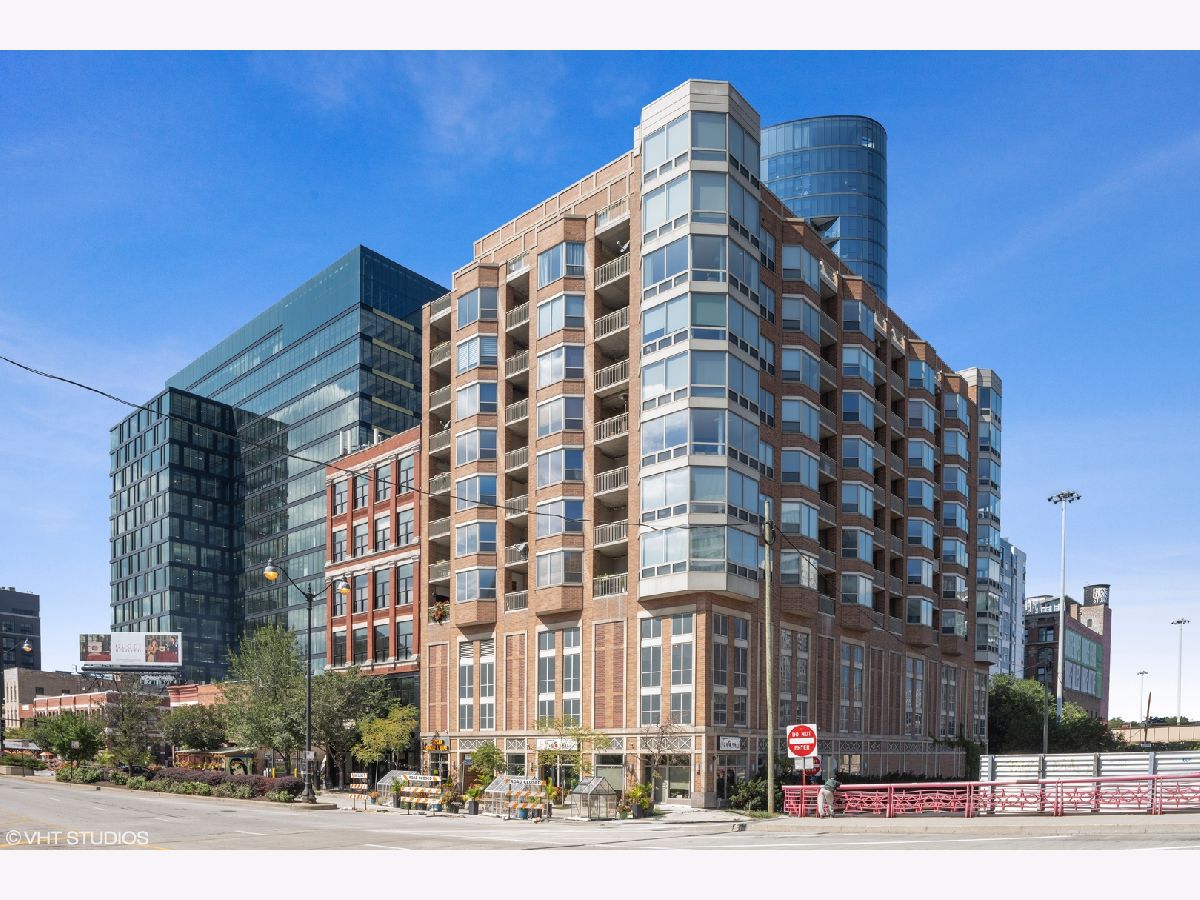 Condominiums Sold City View Tower Chicago Illinois, 720 Randolph