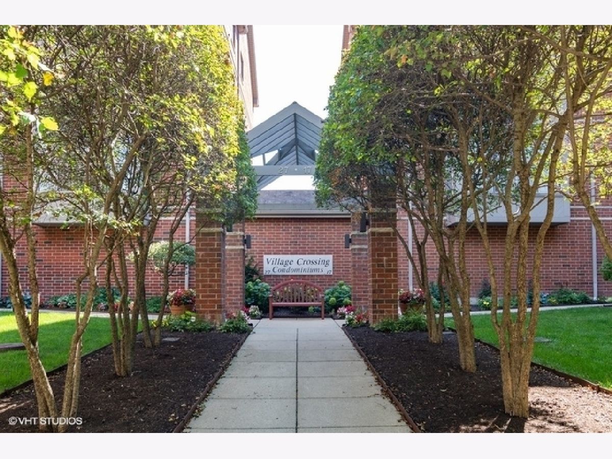Condominiums Sold Village Crossing Roselle Illinois, 27 Hattendorf