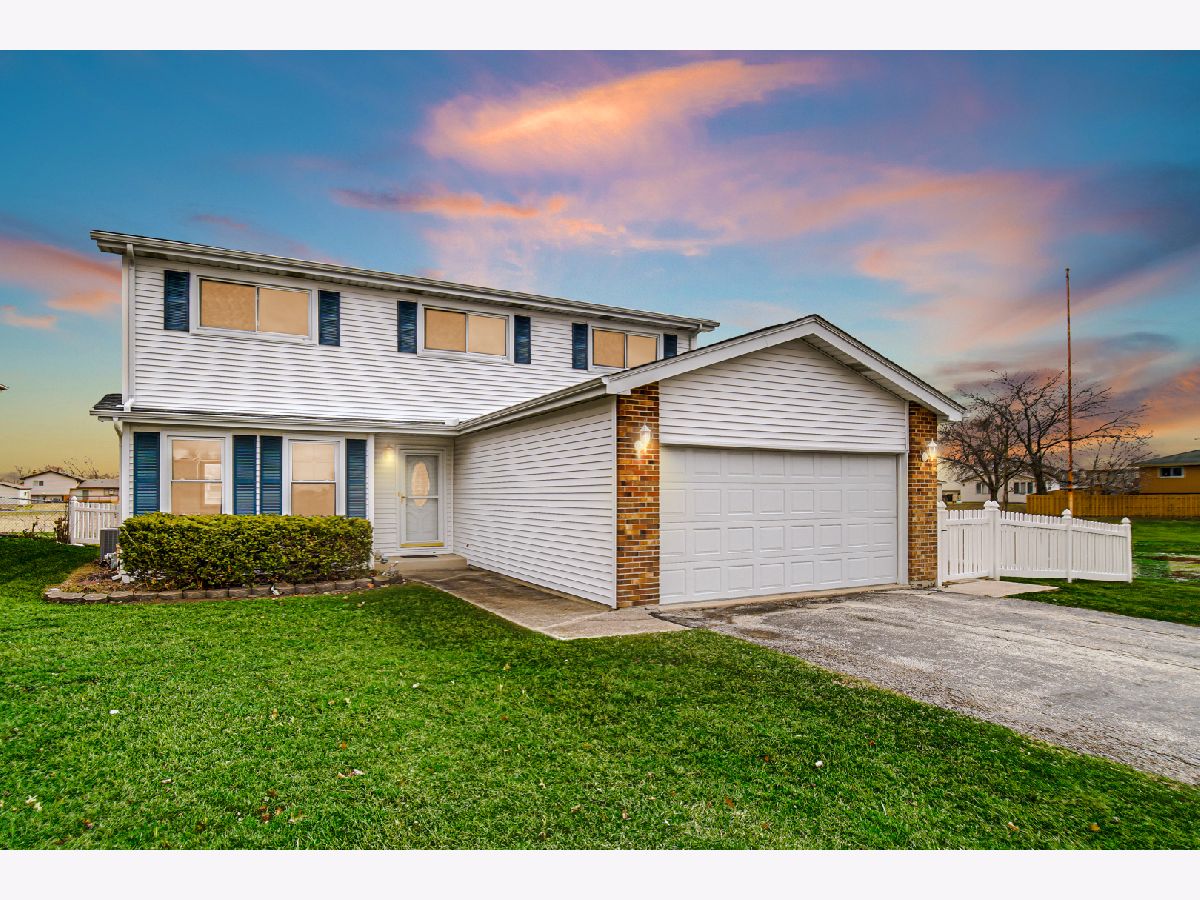 Homes Sold Westwood Orland Hills Illinois, 16945 89th