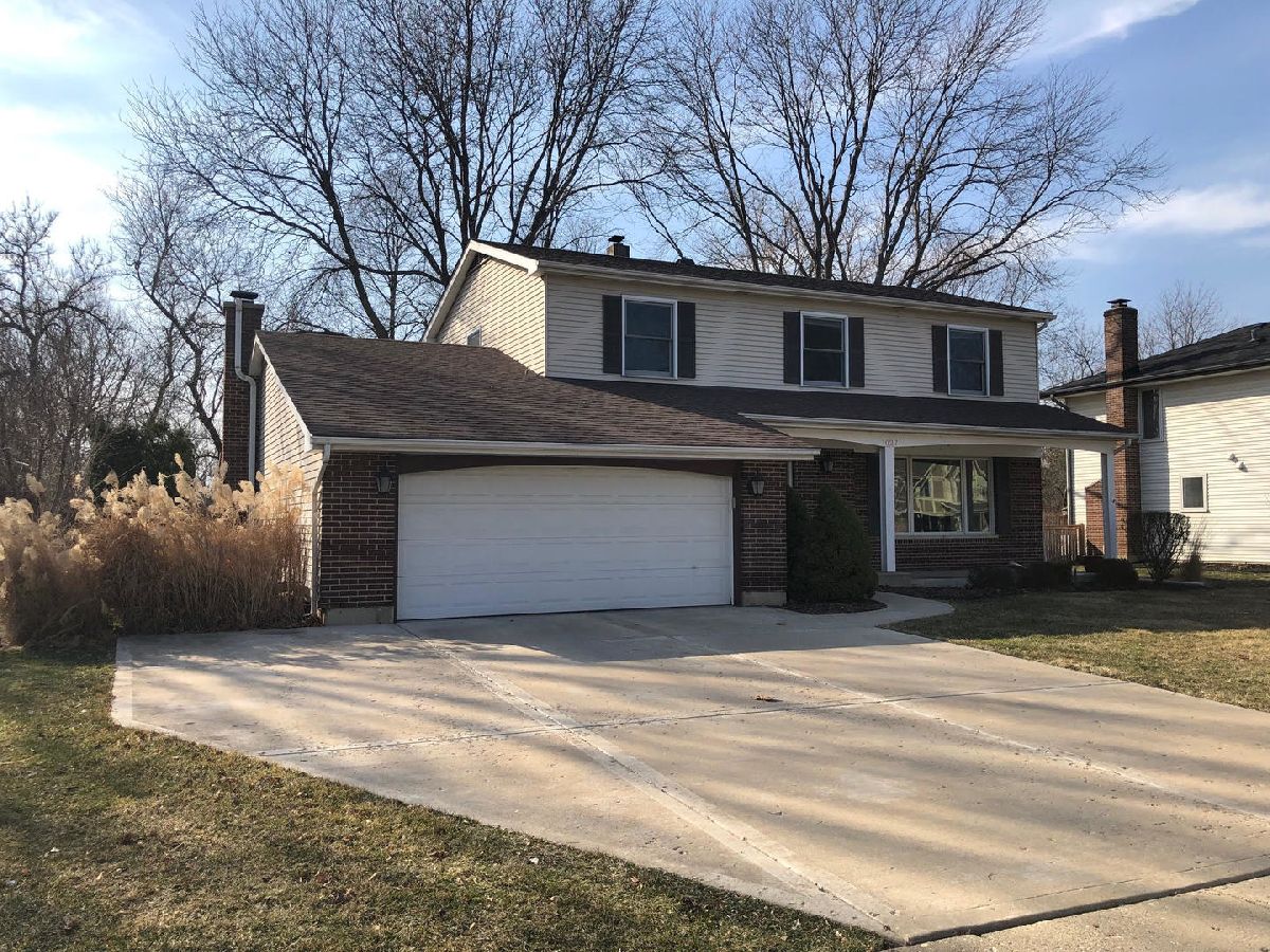 Homes & Condos & Townhomes Rented Cambridge Libertyville Illinois, 1027 Dawes
