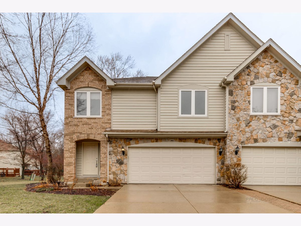Townhomes Sold Noah's Landing Buffalo Grove Illinois, 202 Taylor