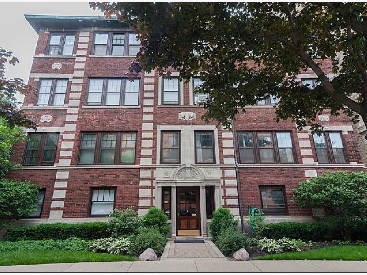 Condominiums Sold Fountain Court Evanston Illinois, 854 Hinman