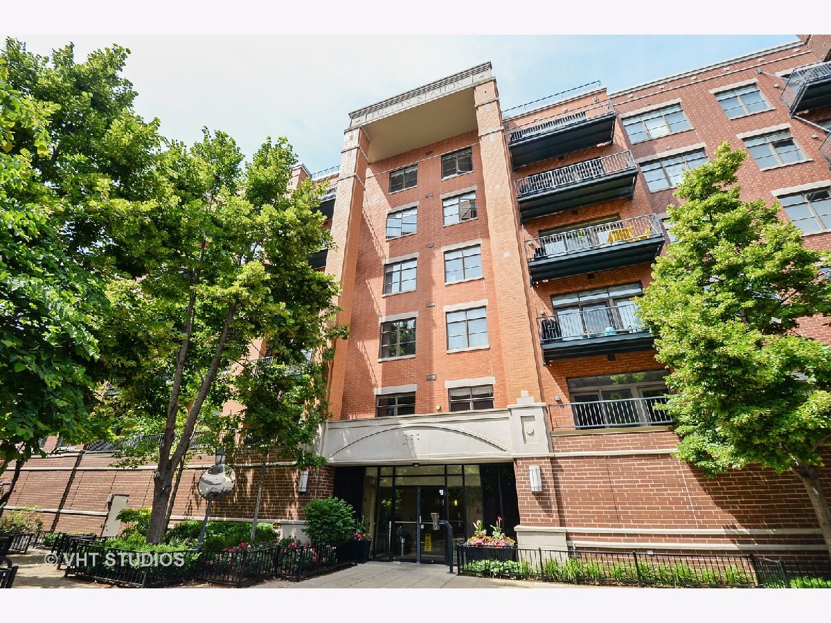 Condos & Townhomes Rented Fulton Station Chicago Illinois, 333 Jefferson