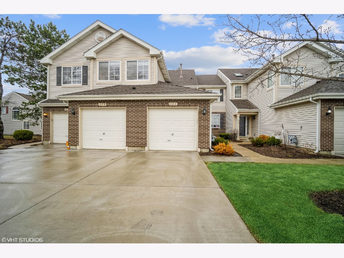 Red Rock Schaumburg IL, Townhomes & Condos For Sale & For Rent Sadie