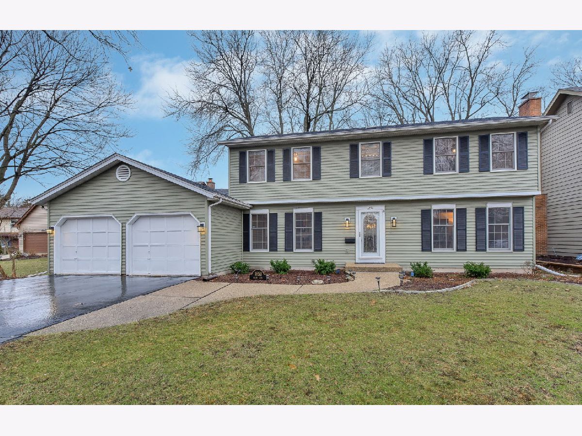 Homes Sold Surrey Hill St Charles Illinois, 1851 Allen