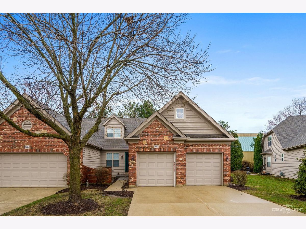Townhomes Sold Westwind Oaks Aurora Illinois, 1265 Oakleaf