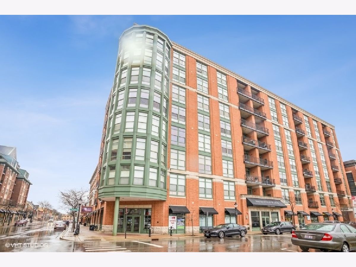 Condominiums Sold Metropolis Arlington Heights Illinois, 1 Highland