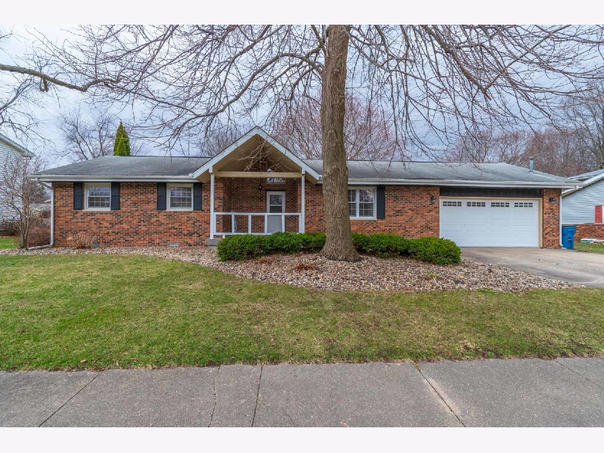 Homes Sold Bailey Subdivision Pontiac Illinois, 1109 Bailey