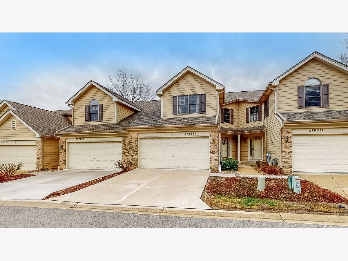Townhomes & Homes Sold Walnut Hill Winfield Illinois, 27w225 Ash