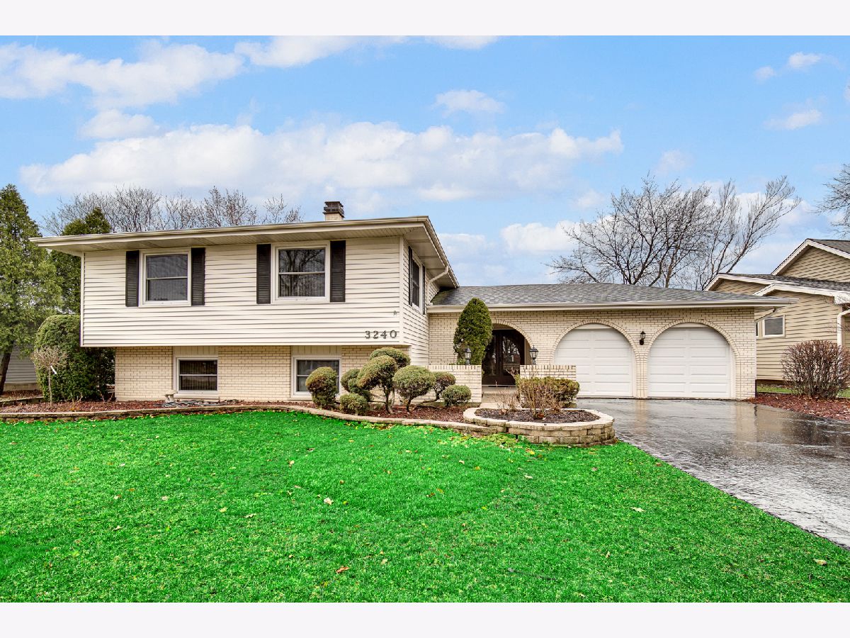 Homes Sold Innisbrook Downers Grove Illinois, 3240 Drew