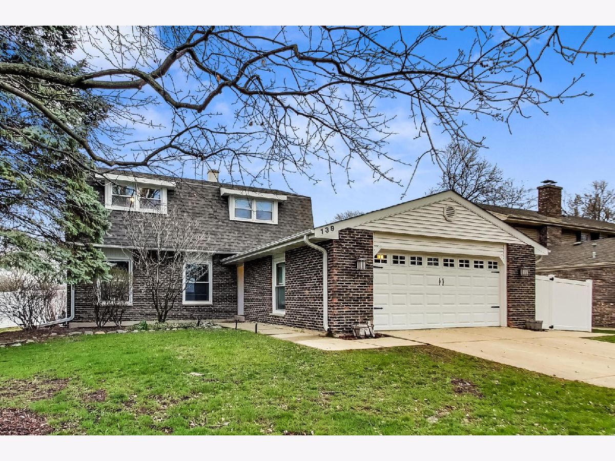Homes Sold Highland Glen Wheeling Illinois, 139 Berkshire