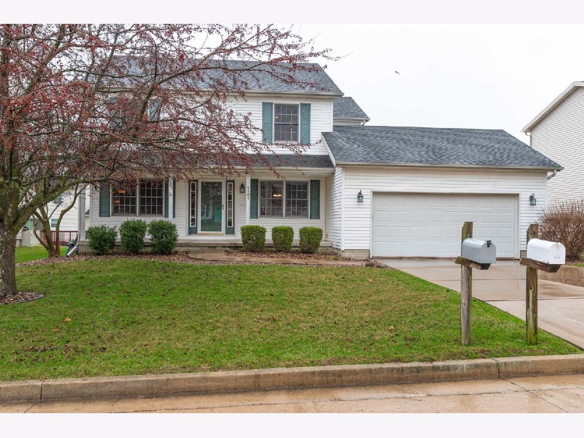 Homes Sold Pinehurst Normal Illinois, 1101 Oak Hill