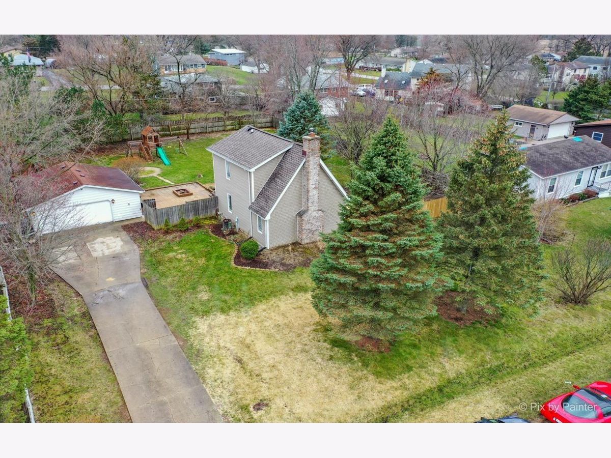 Homes Sold Lake Marian Carpentersville Illinois, 151 Old Farm