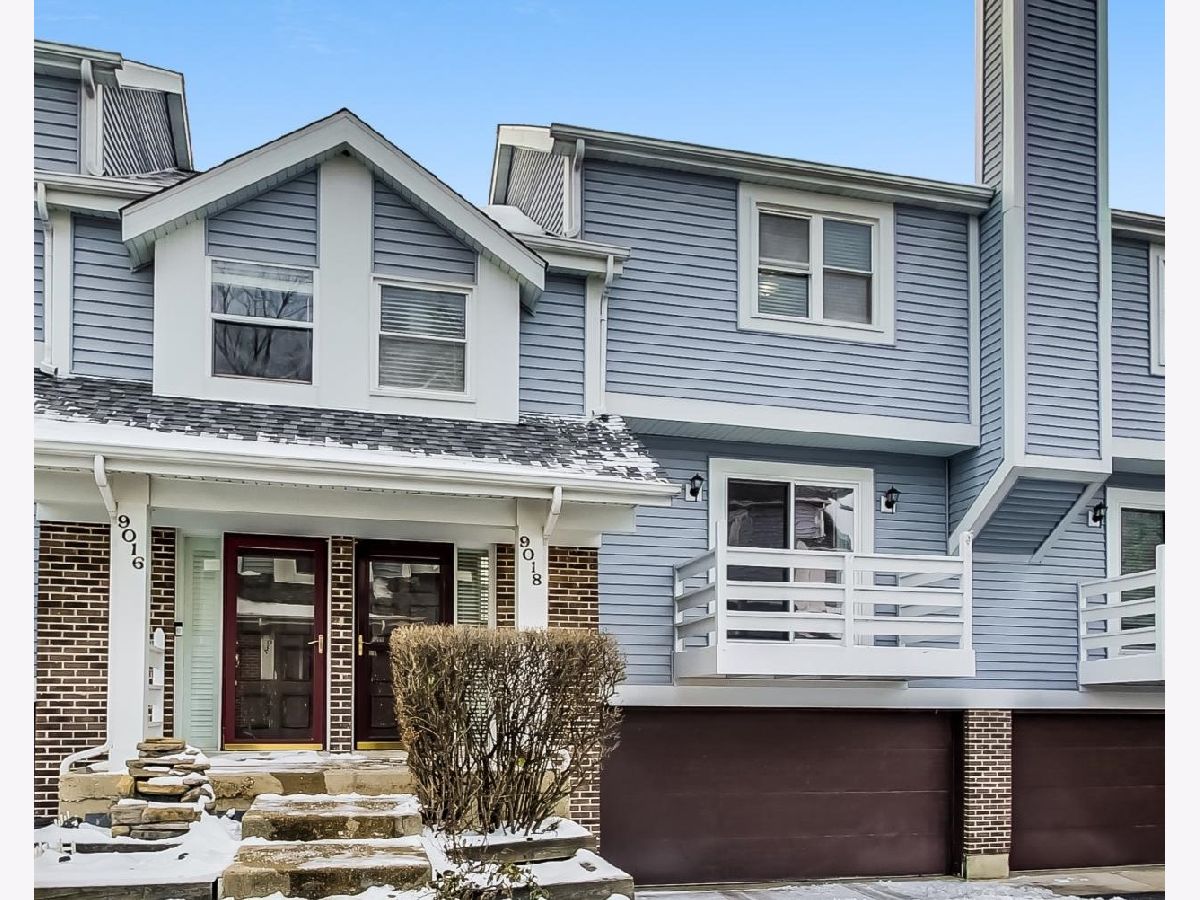 Townhomes & Homes Sold Abbey Lane Des Plaines Illinois, 9018 Abbey