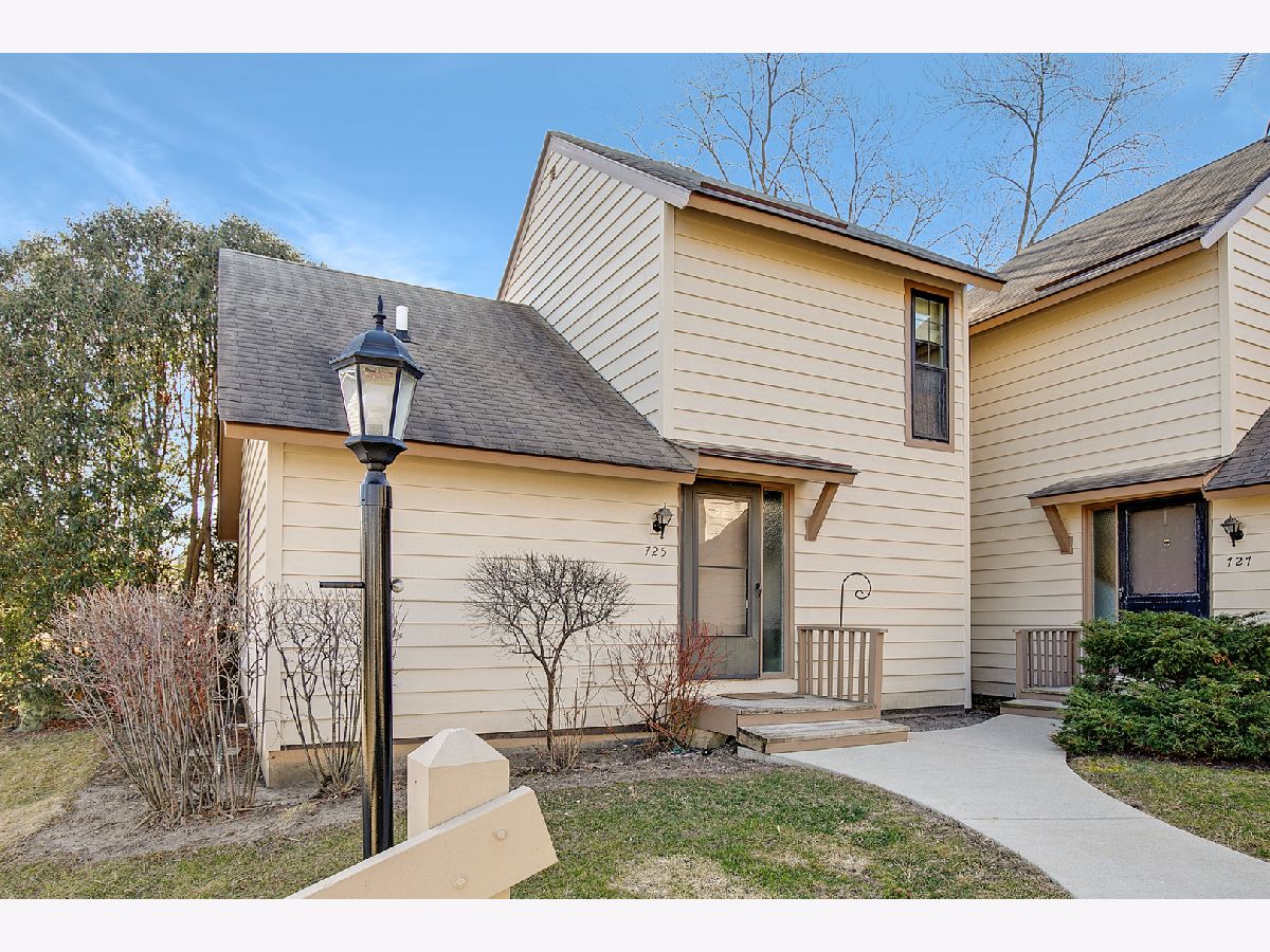 Heather Ridge Gurnee IL, Townhomes & Condos & Homes For Sale & For Rent