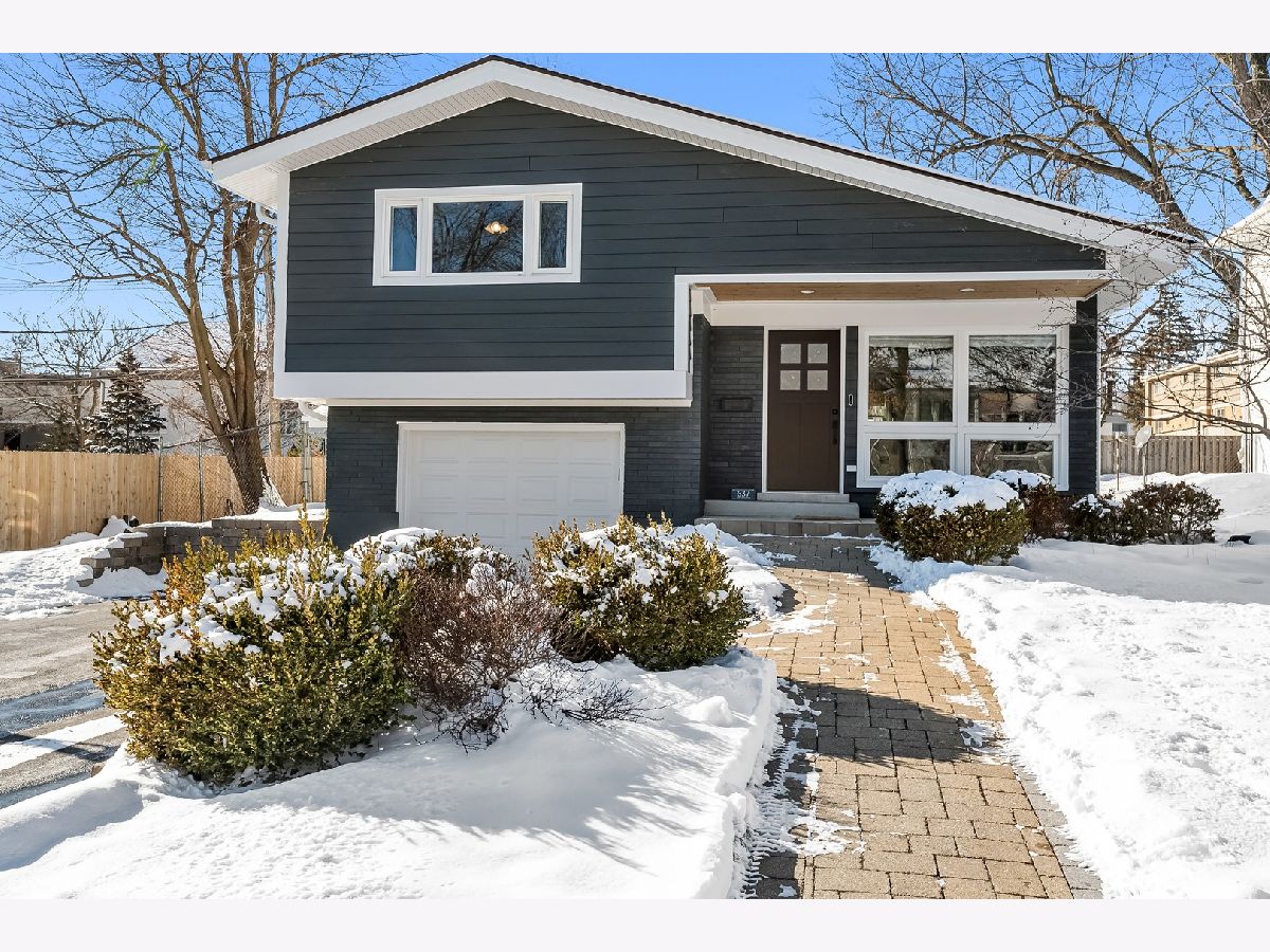 Homes & Townhomes & Condos Rented Copeland Manor Libertyville Illinois, 637 2nd