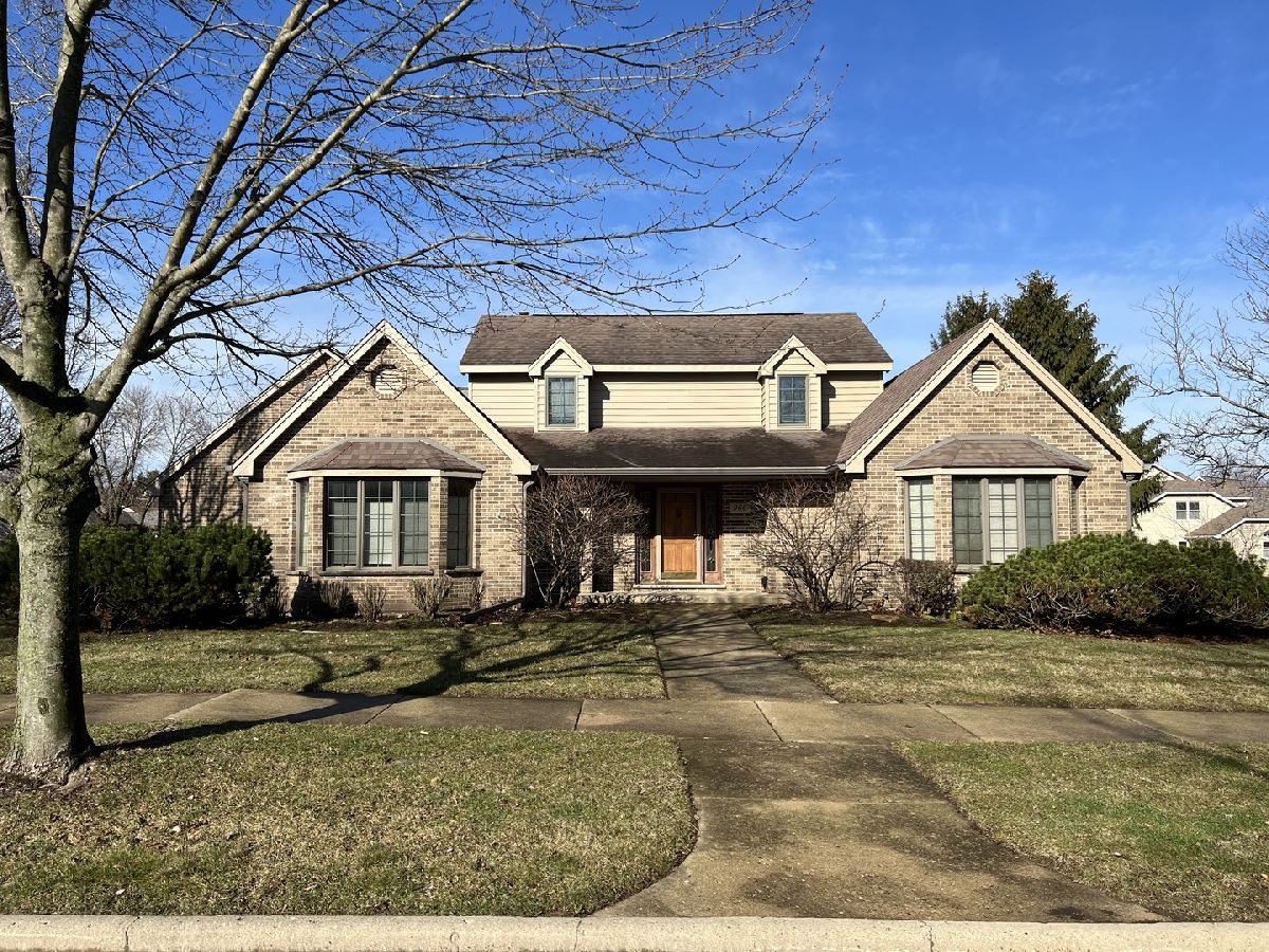 Homes & Condos & Townhomes Sold Highland Glen Elgin Illinois, 966 Stonehaven