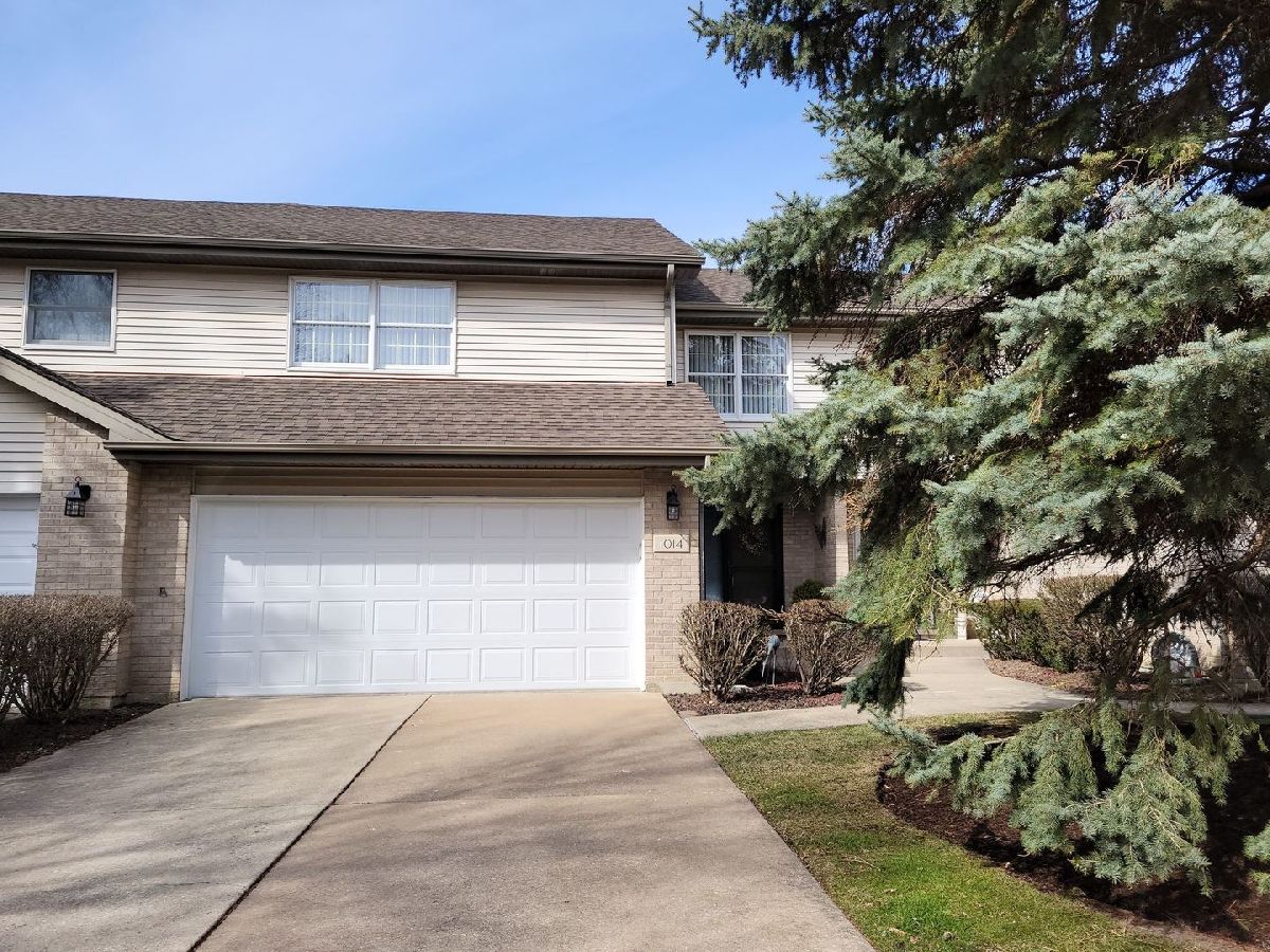 Townhomes Sold Hidden Pines Downers Grove Illinois, 1014 Claremont