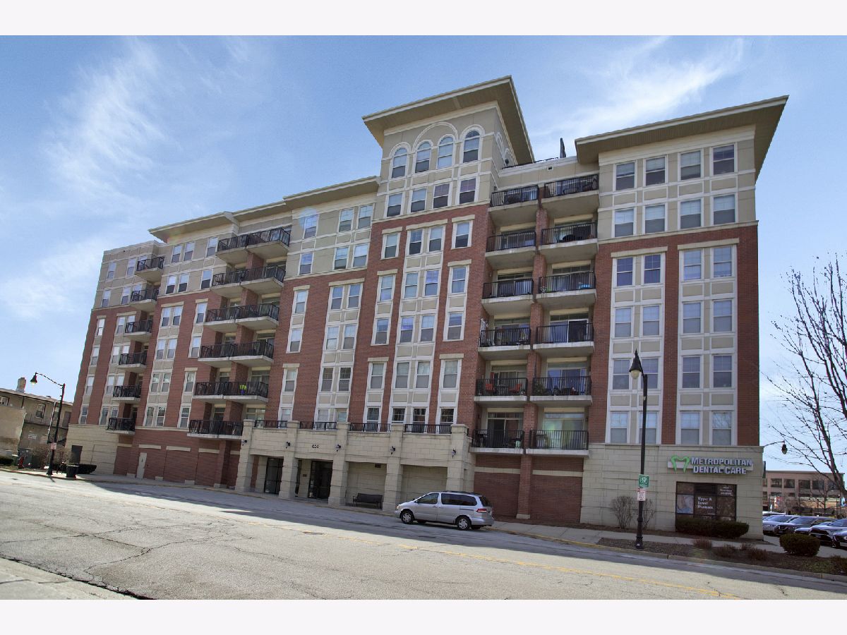 Condominiums Sold River Pointe Des Plaines Illinois, 656 Pearson