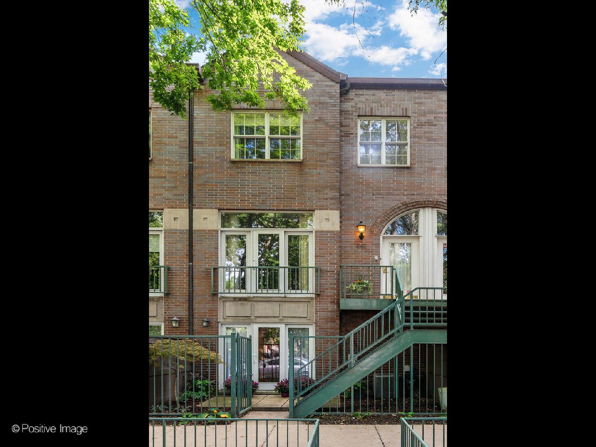 Townhomes Sold Lill On The Park Chicago Illinois, 1045 Lill