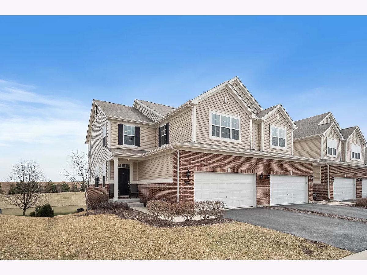 Townhomes Sold Savannah Crossing Aurora Illinois, 2899 Church