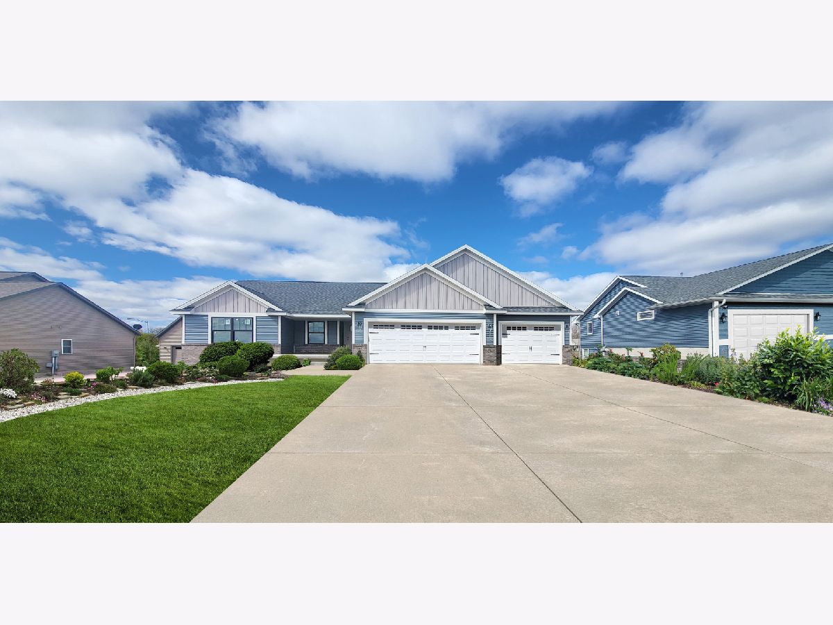 Homes Sold Prairieview Hudson Illinois, 103 Bluebird