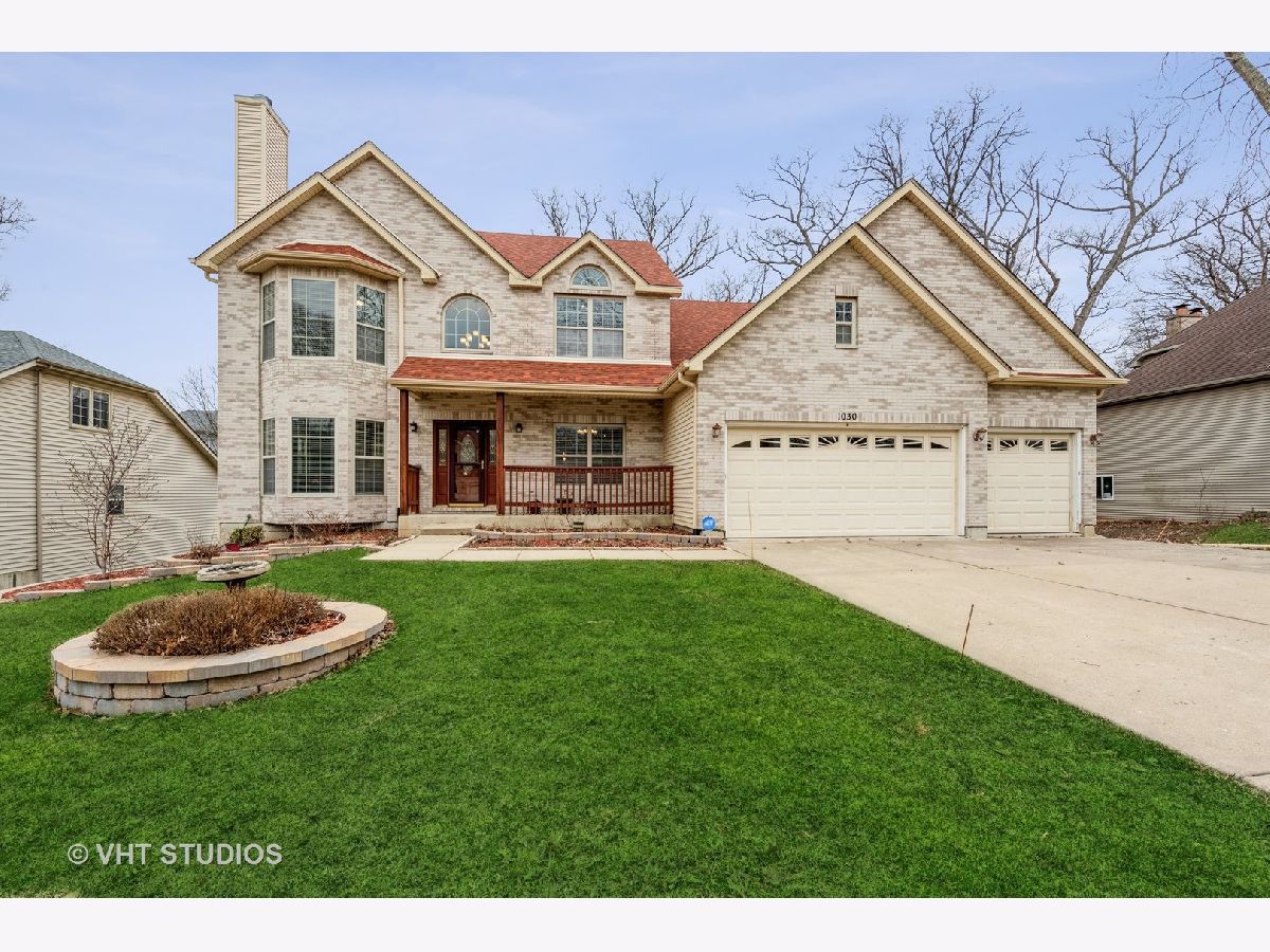 Homes & Condos & Townhomes Sold Lakewood Estates North Carpentersville Illinois, 1030 Rosewood