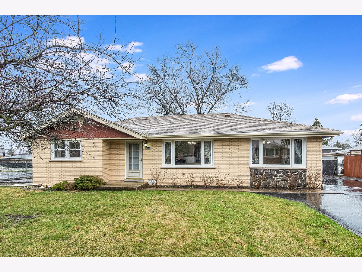 Homes Sold Barletts Burbank Illinois, 8453 Lawler