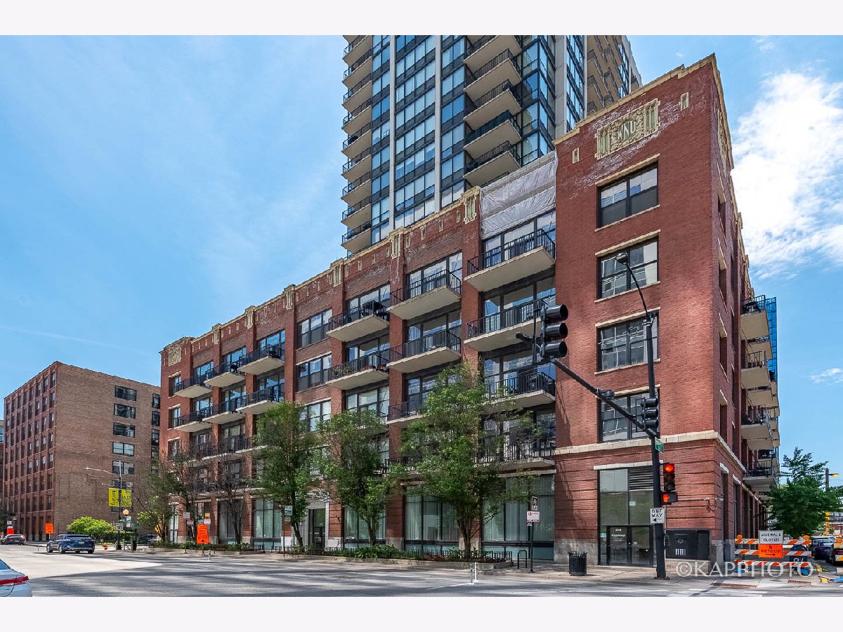 Condominiums Sold The Edge Chicago Illinois, 210 Desplaines