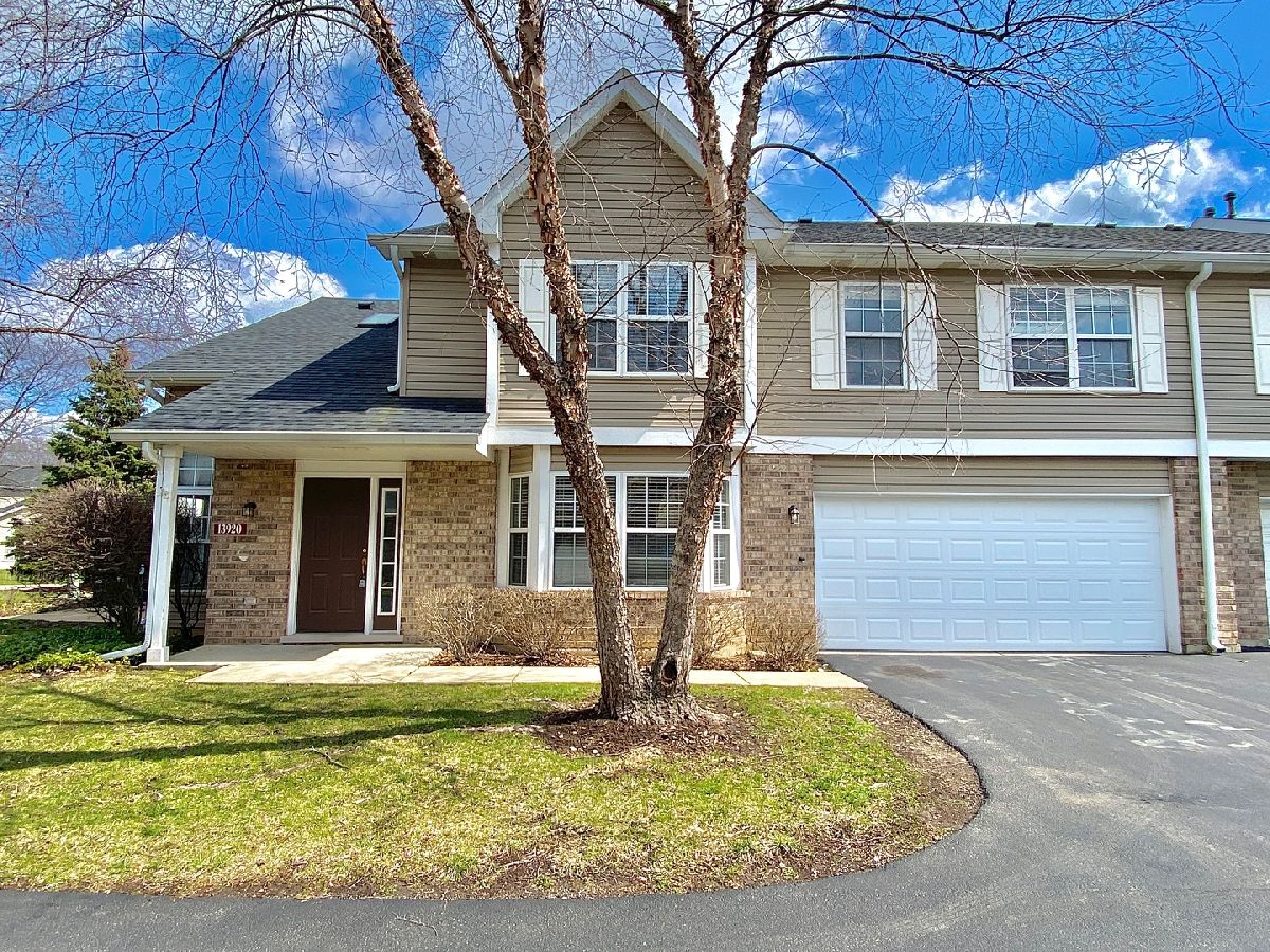 Townhomes Rented Cambridge At The Reserves Plainfield Illinois, 13920 Cambridge