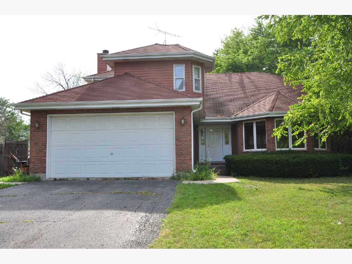 Homes Sold Mallard Ridge Lindenhurst Illinois, 300 Robincrest