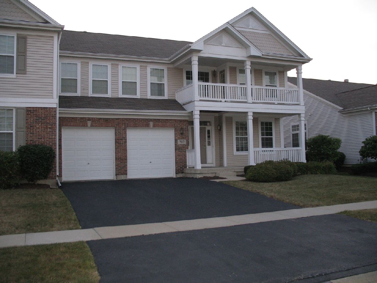 Townhomes Rented Fisher Farms Villas Geneva Illinois, 382 Nelson