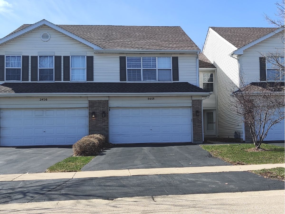 Townhomes & Condos Sold Park Avenue Aurora Illinois, 2458 Stoughton