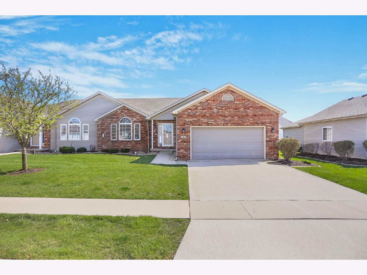 Homes & Condominiums Sold Conway Farms Mahomet Illinois, 1425 Caro