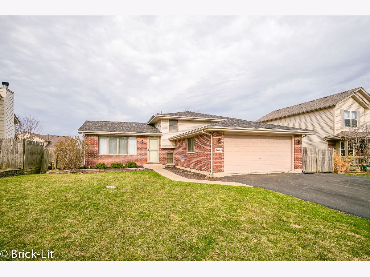 Homes Sold Bee Dee Highlands Joliet Illinois, 1005 Scottsdale