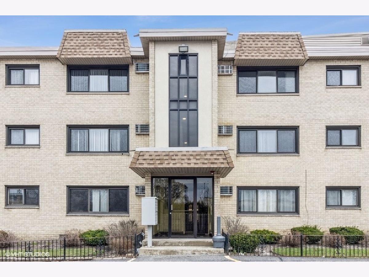 Condominiums Sold Brandy Court Condos Des Plaines Illinois, 9635 Brandy