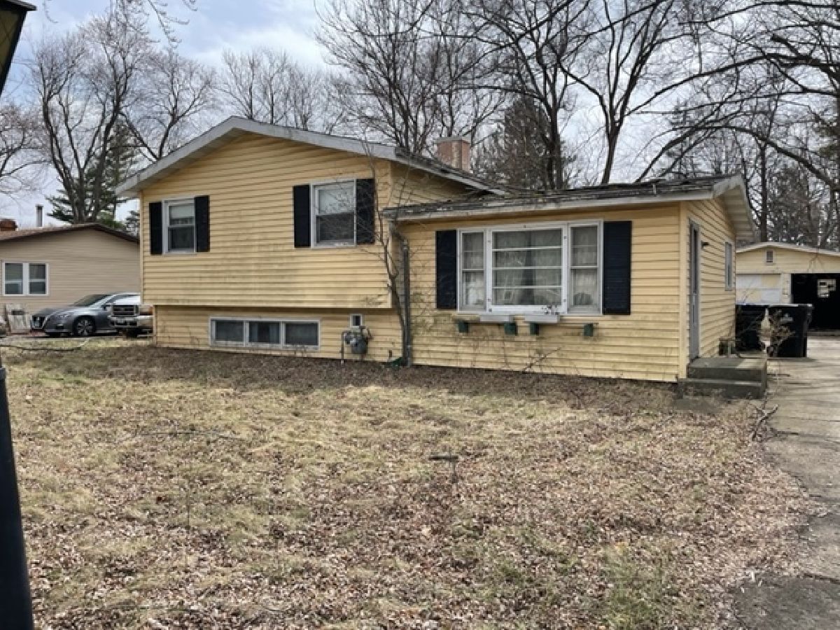 Homes Sold Shalimar Mchenry Illinois, 2807 Myang