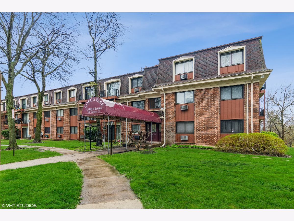 Homes & Condominiums Sold Lords Park Elgin Illinois, 765 Terrace