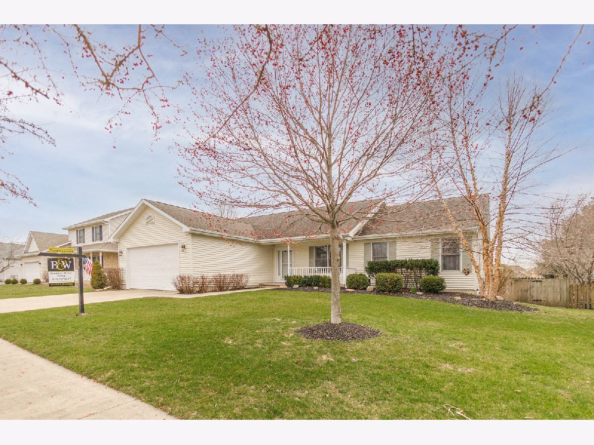 Homes Sold Landahl Sycamore Illinois, 140 Wendy