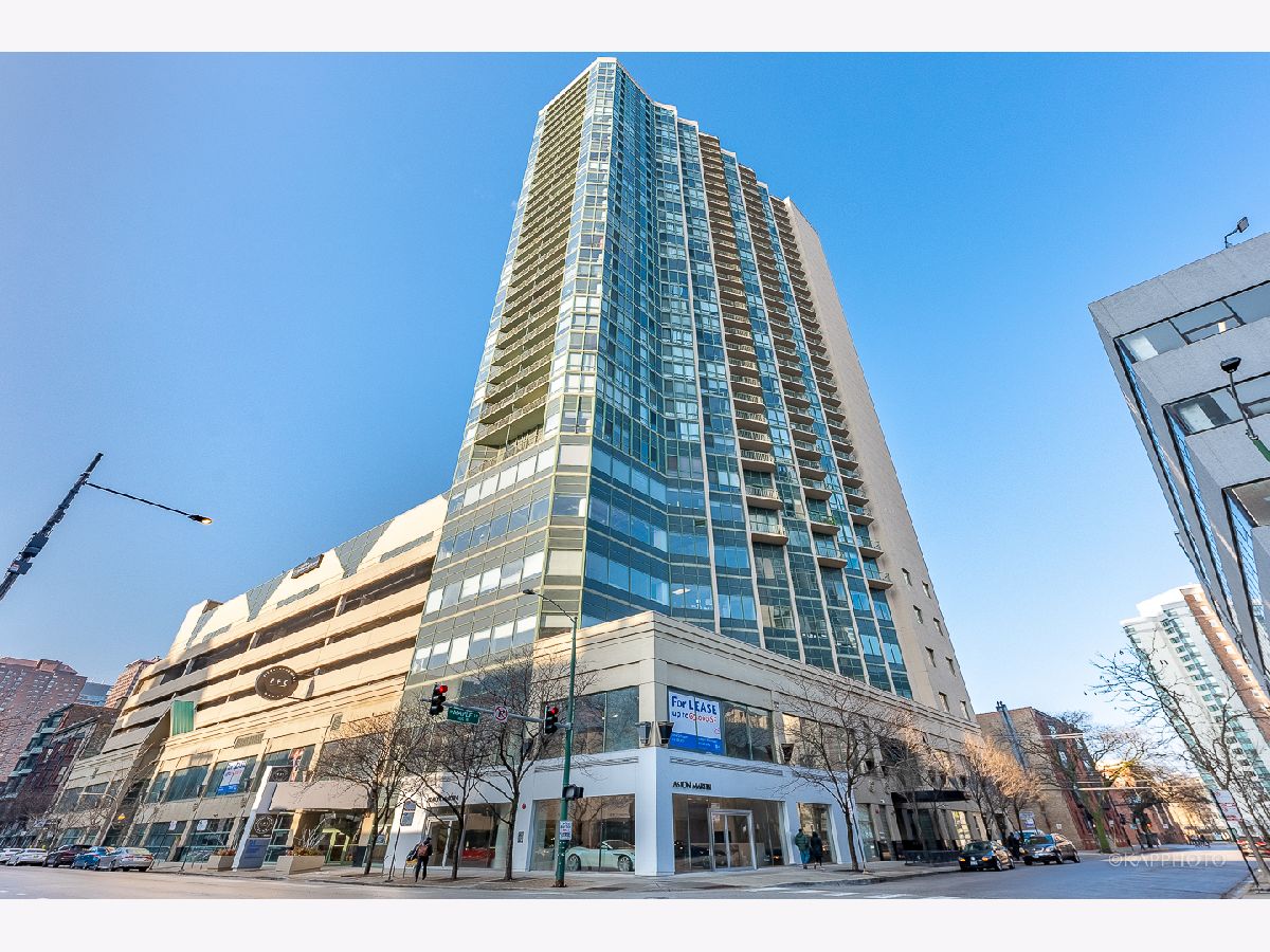 Condominiums Sold Gold Coast Galleria Chicago Illinois, 111 Maple