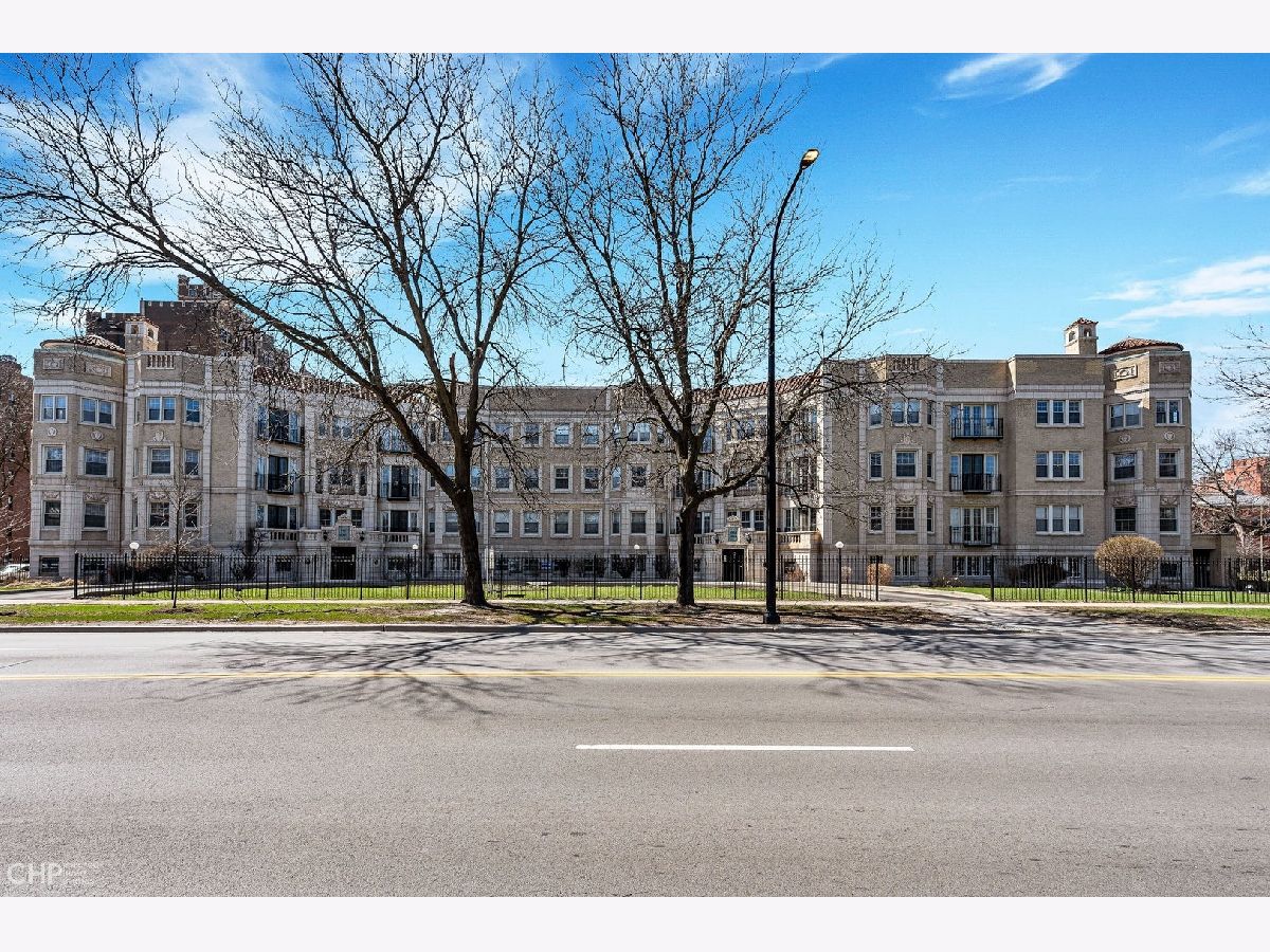 Condominiums Sold South Shore Villa Condos Chicago Illinois, 6838 South Shore