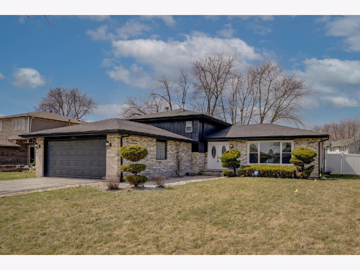 Homes Sold High Meadow Country Club Hills Illinois, 17700 Sycamore