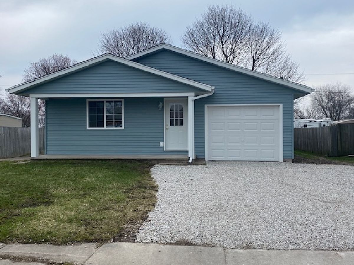 Homes & Condos & Townhomes Sold Westview Pontiac Illinois, 1304 Nixon