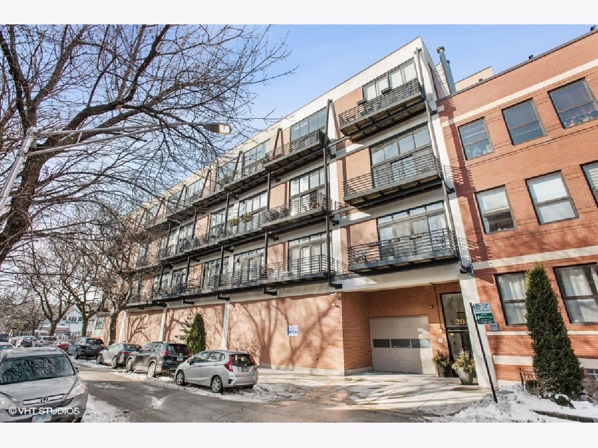 Condominiums Sold Willow Square Chicago Illinois, 2012 Saint Paul