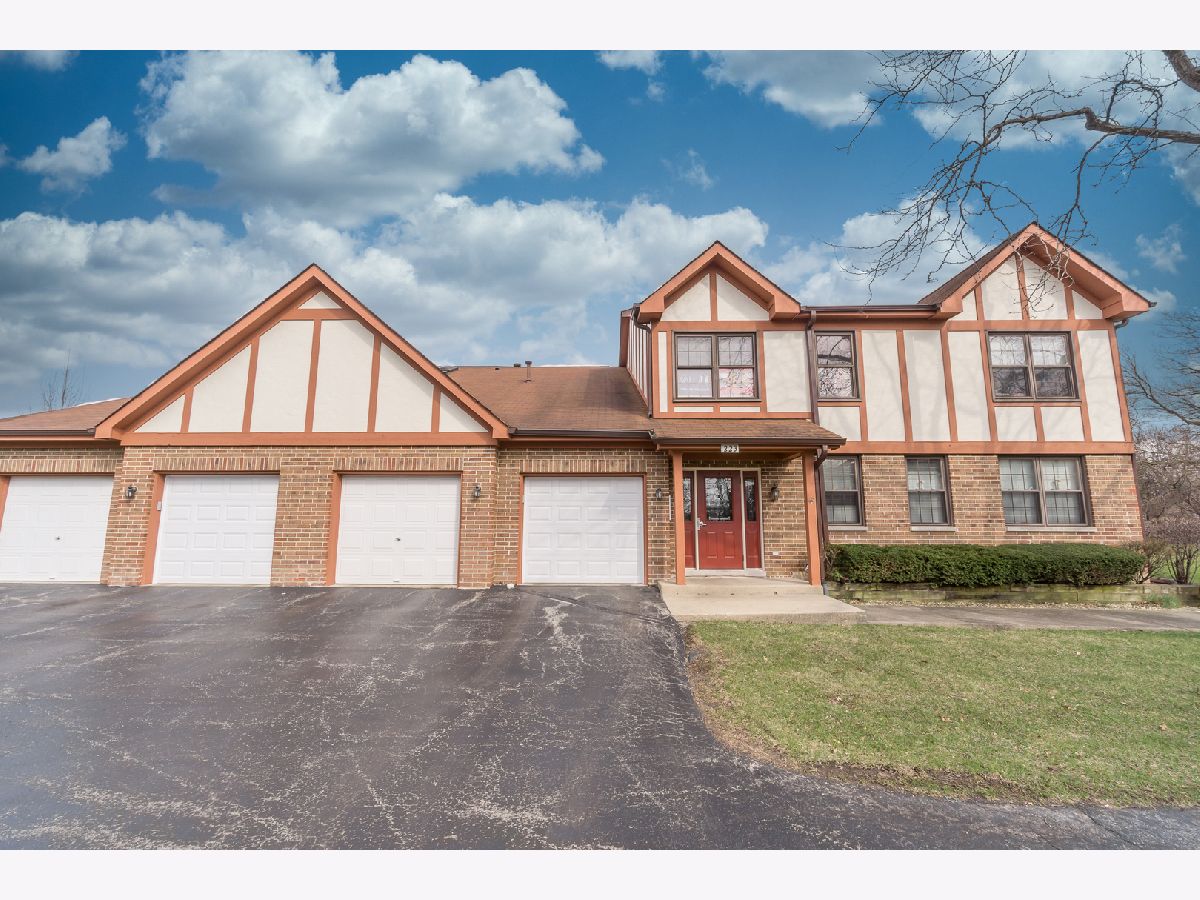 Medinah Lakes Bloomingdale IL, Townhomes & Condos For Sale & For Rent